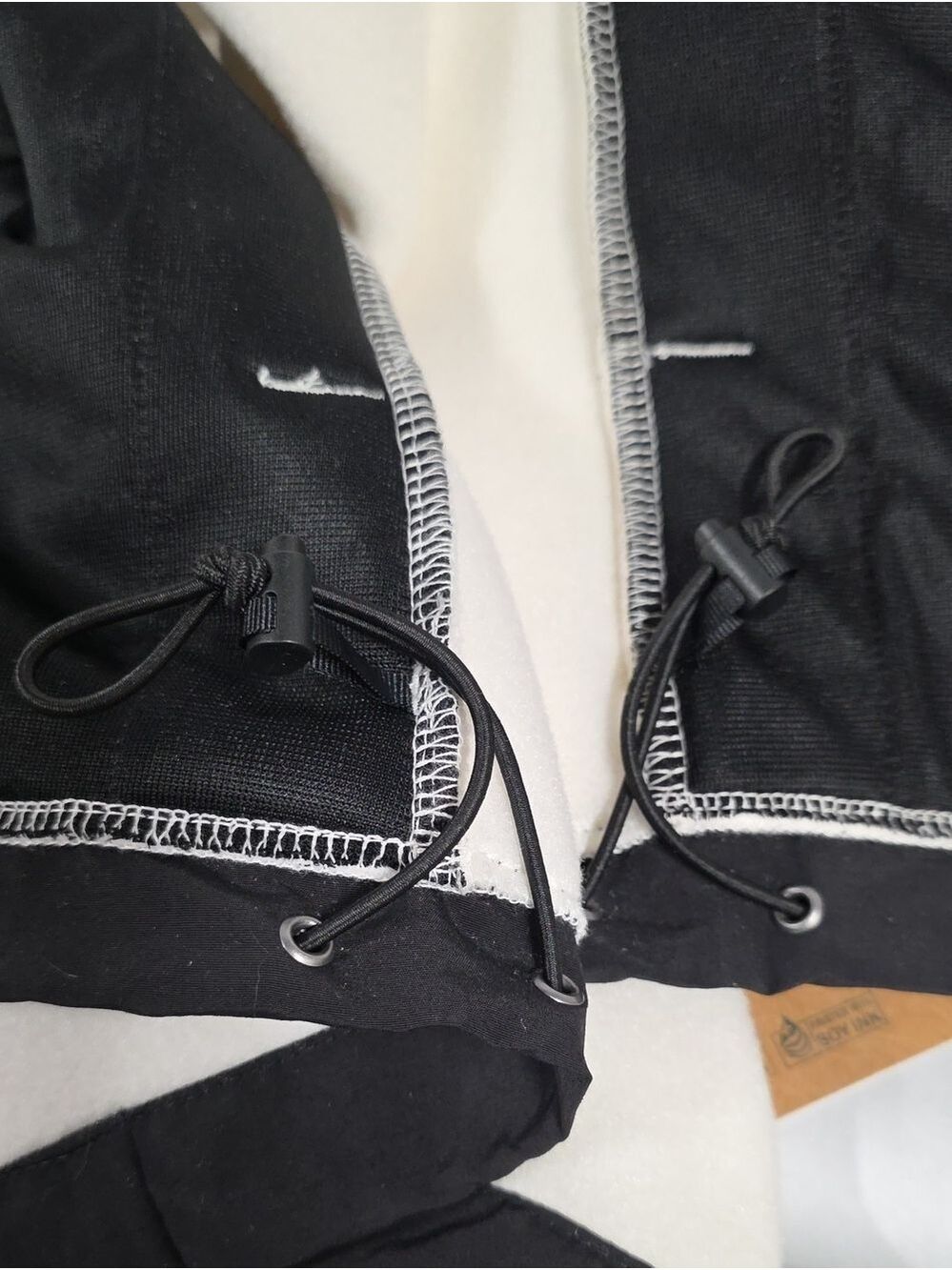 NWT Women's The North Face Retro Denali Fleece Jacket White Dune Black, Size XL - Picture 10 of 15